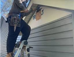 Best Siding Removal and Disposal  in Lynchburg, OH